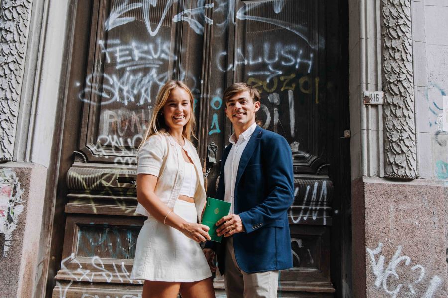 Abe & Delfi